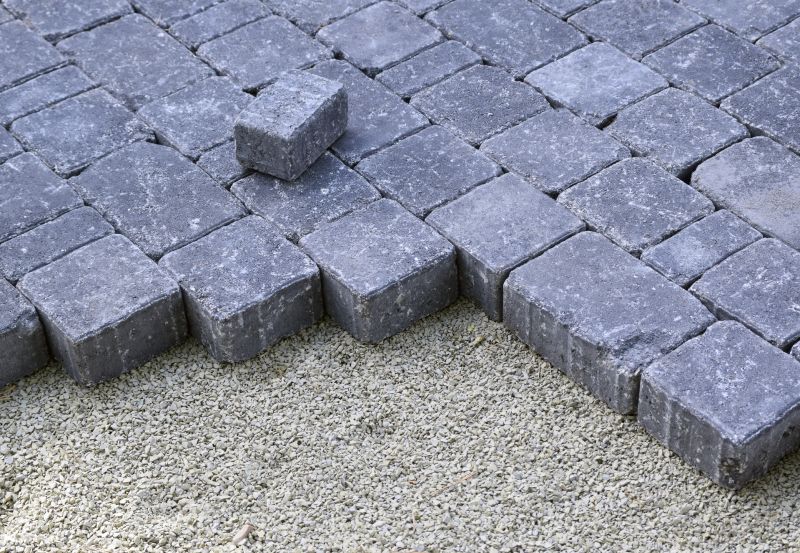 How Paver Driveways Handle Heavy Vehicle Traffic